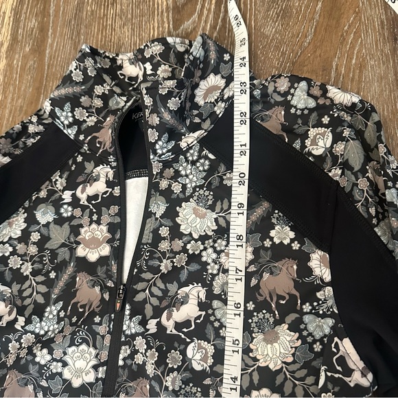 Kerrits Black and Gray Floral Long Sleeve Top - Picture 4 of 14